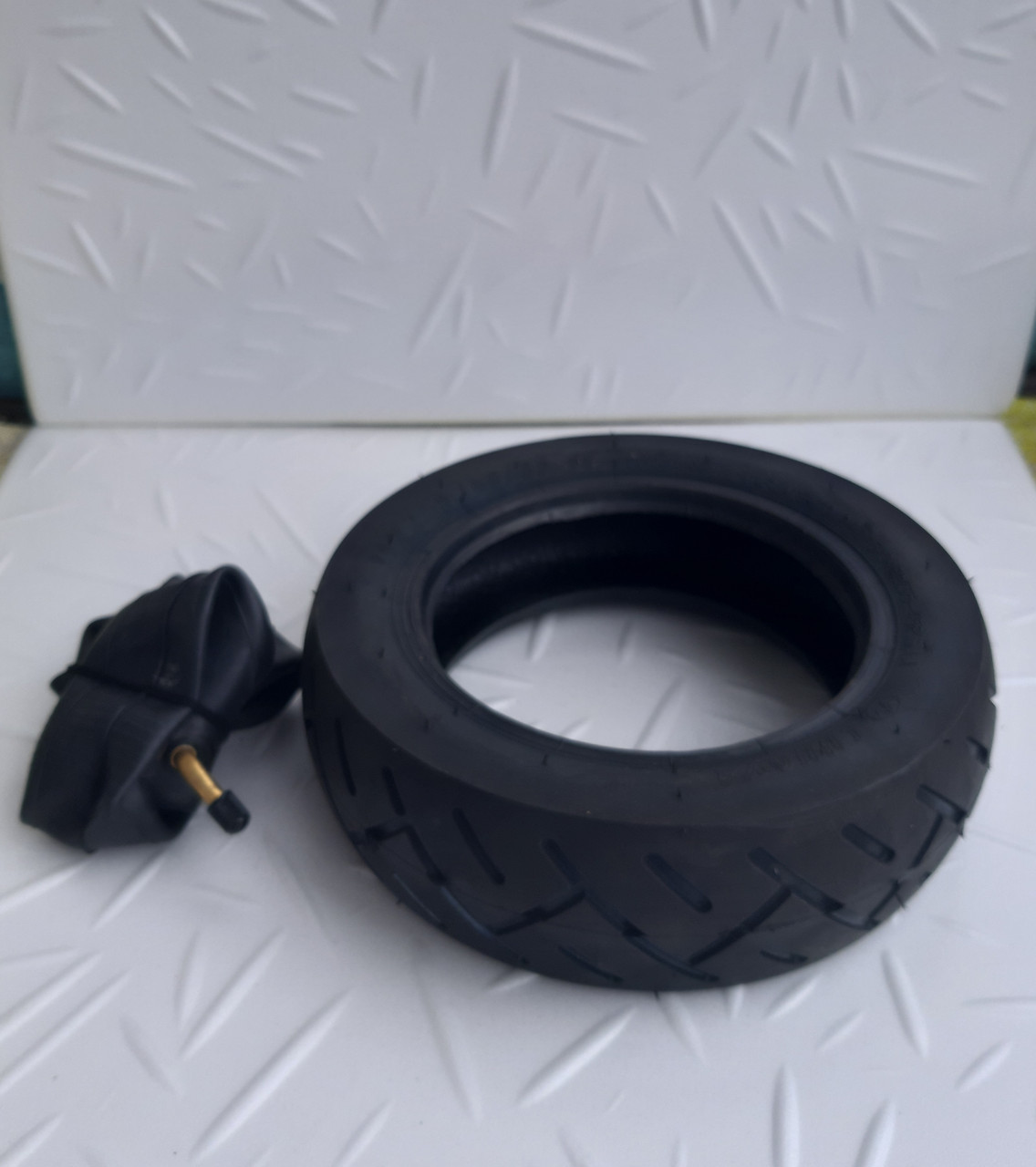 Покрышка с камерой 10х2.50 на электросамокат 60/85-6: в Киеве, Днепре ...