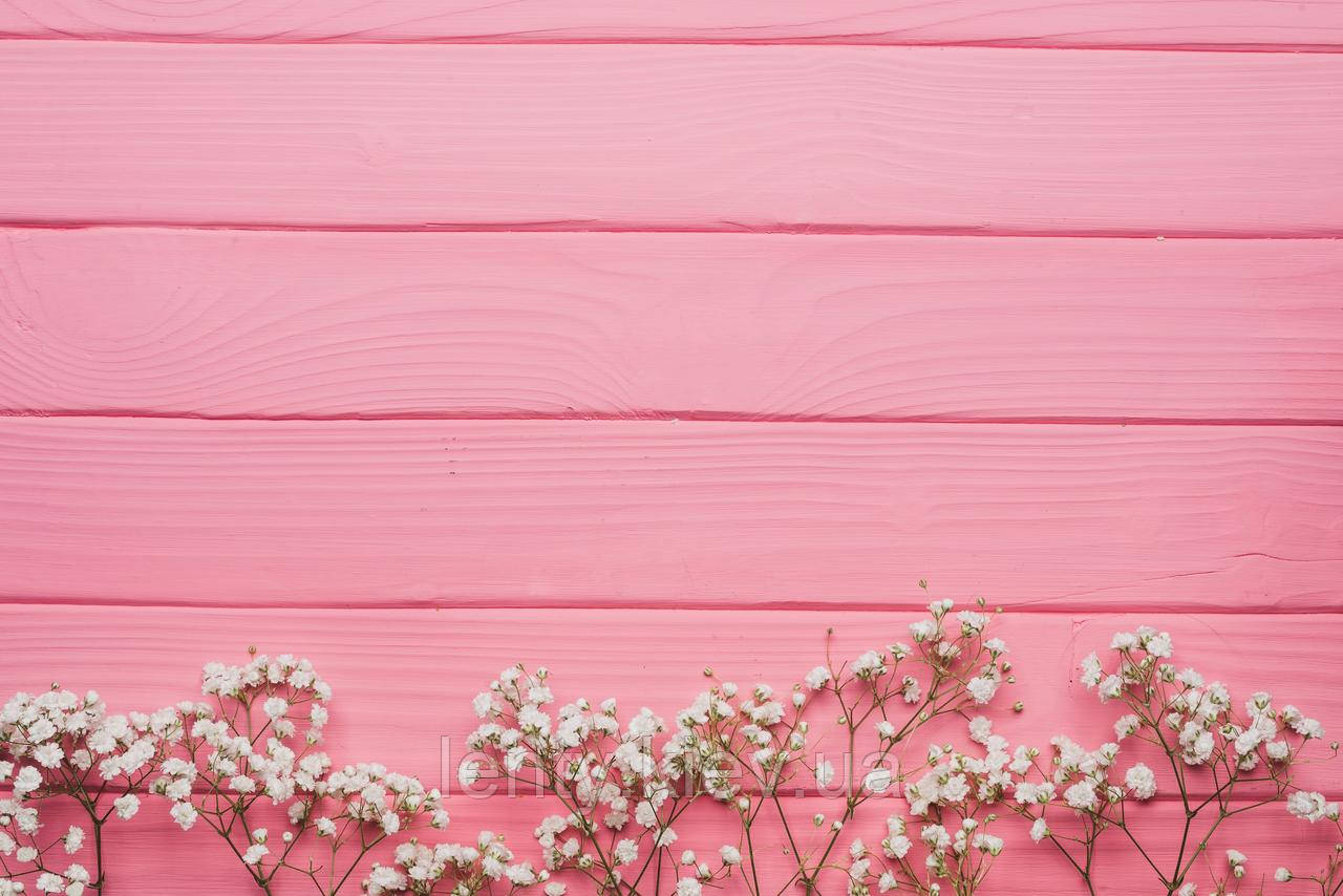 Фото-фон вініловий 120×75 см "Рожева дошка, квіти гипософила", фон для предметної зйомки ПВХ (банерна тканина)