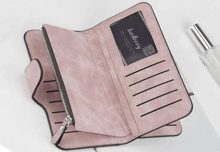 Қалың колготкидегі қыздың қынабы