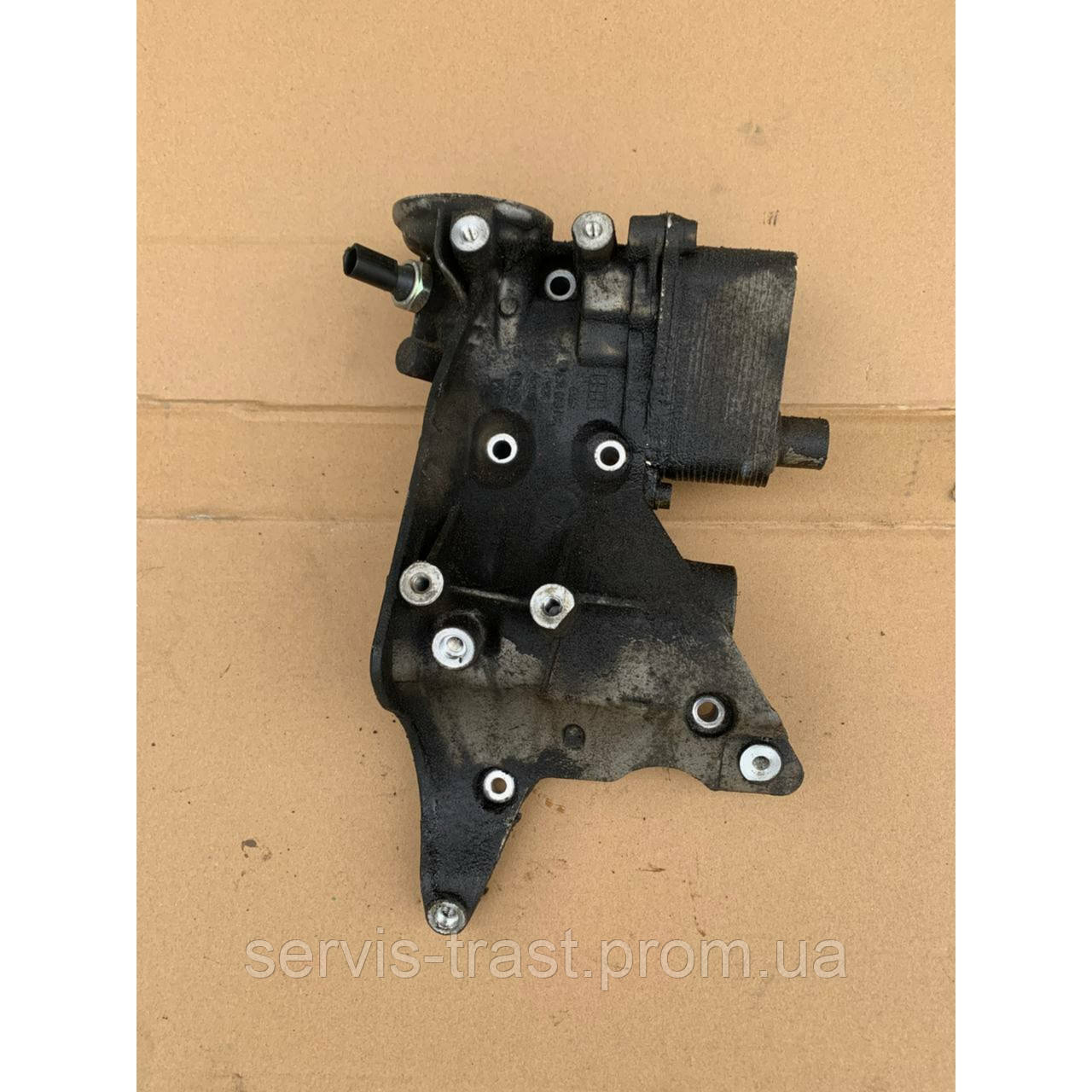 Корпус оливного фільтра Skoda Octavia A5, Volkswagen, Audi, Seat 1.8 TSI