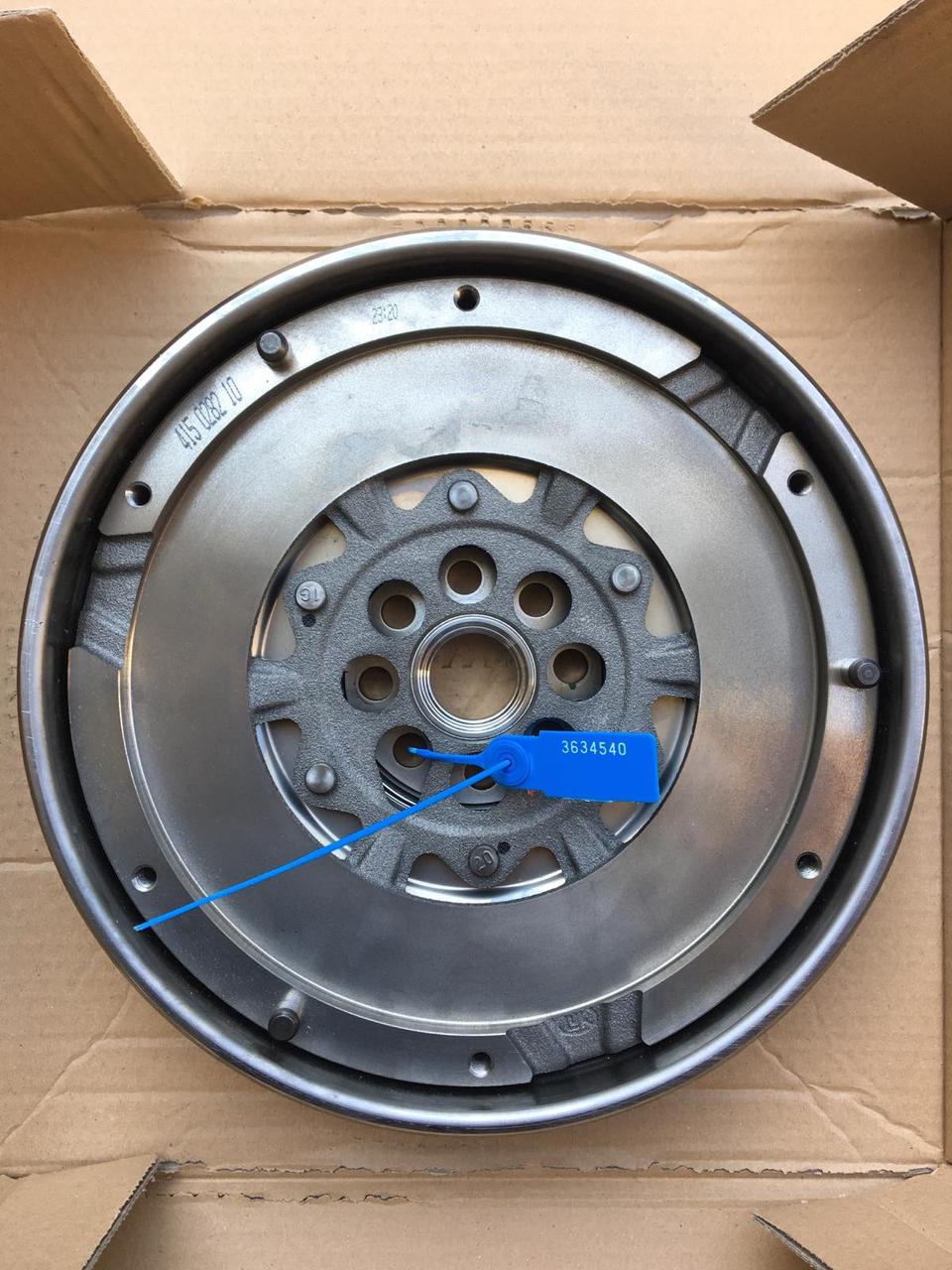 Двухмассовый маховик, демпфер LUK 415028210 BMW E46 2,0 D 03-05, фото 1