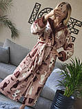 Халат махровий жіночий Довгий з капюшоном м'який теплий пухнастий домашній Бежевий котики для дому для 0557, фото 6