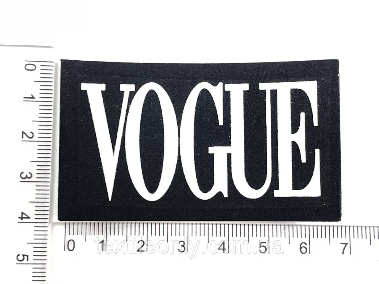 Нашивка Vogue 70х40 мм