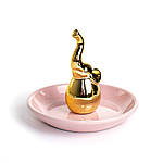 Декор із металу, кераміки