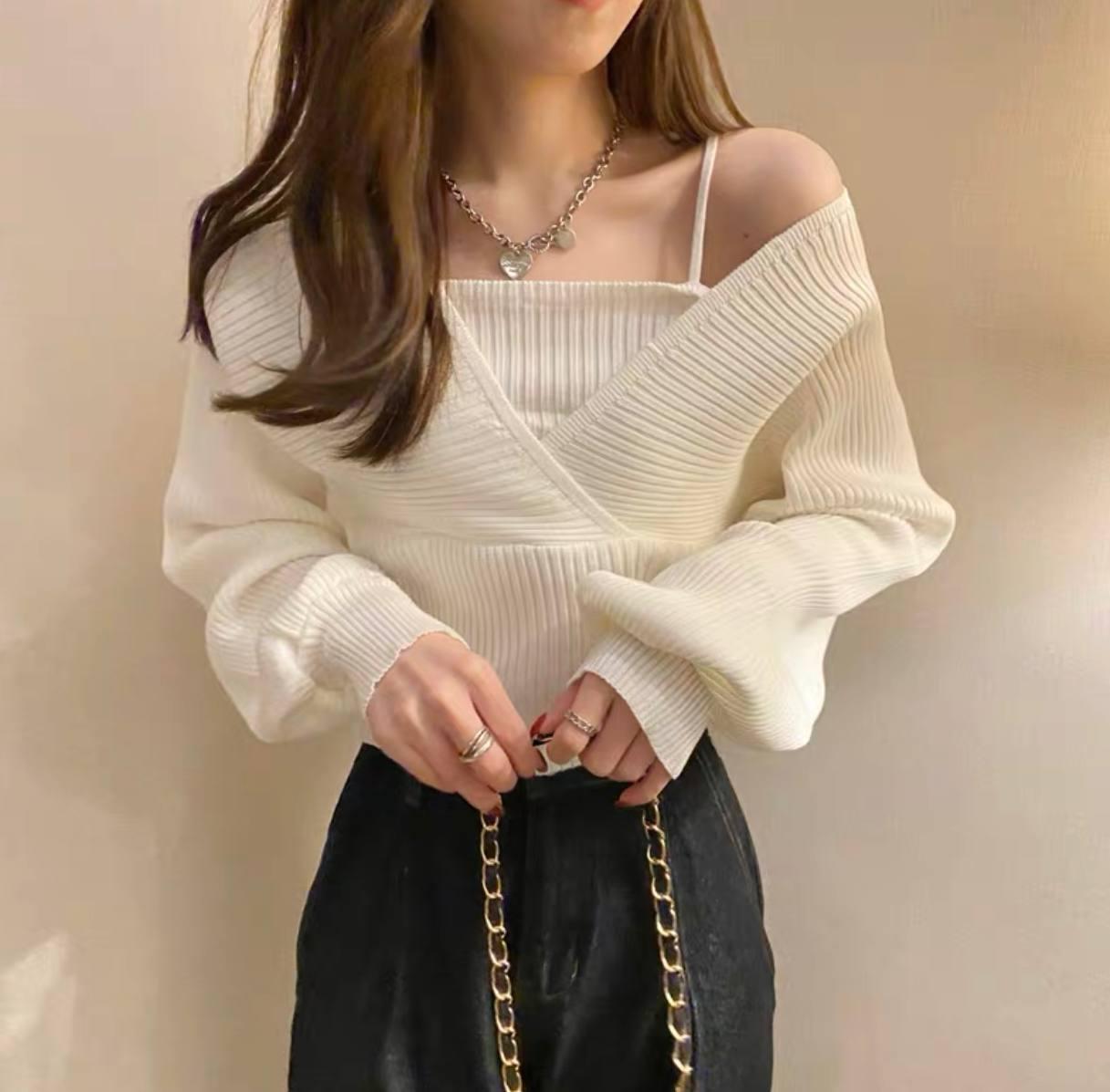 Короткий в'язаний светр жіночий на запах з об'ємним рукавом (р 42-46) 68041215, фото 1