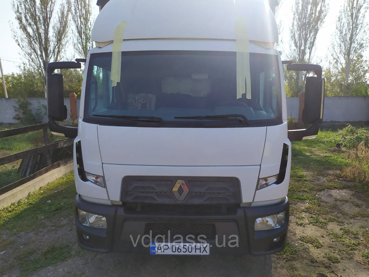 Renault Tracks d 7,5 лобове скло, триплекс