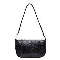 Женская классическая маленькая сумка через плечо багет рептилия на ремешке черная