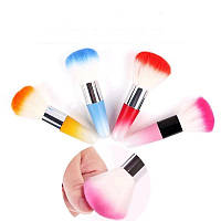 Щітка для видалення пилу з нігтів