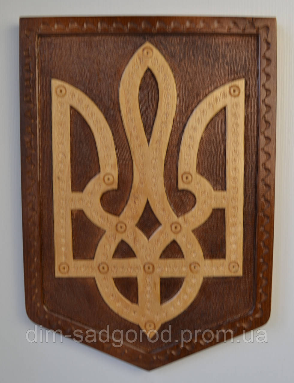 Герб України дерев'яний настінний 33 см