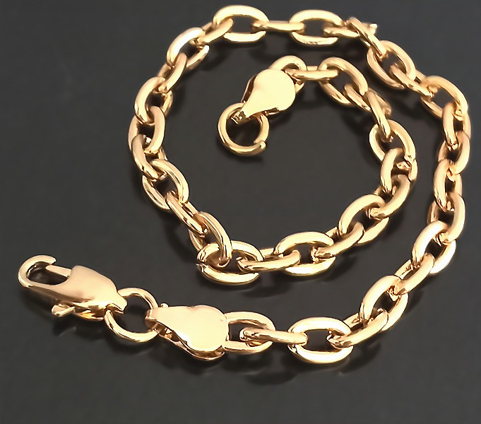 Браслет із сталі. Покриття: позолота з лимонним відтінком. Довжина: 19,5 см. Ширина: 8 мм