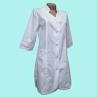 Женский медицинский халат с коротким рукавом и застежкой на пуговицах, изготовленный из высококачественного