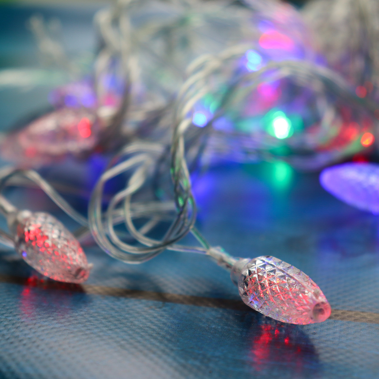 🔥 Гірлянда Шишки 28 LED-лампочок Мульти, 400 см, прозорий дріт, перехідник (1-42), фото 1