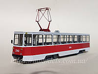 Сборная модель трамвайного вагона КТМ5М3, масштаба 1/87, H0