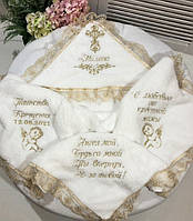 Шикарная белая крыжма с вышивкой имени ребенка, ткань велсофт с золотой вышивкой
