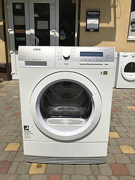 Б/У сушильна машина AEG Lavatherm Protex Plus/з Німеччини!Тепловий насос/8 кг.