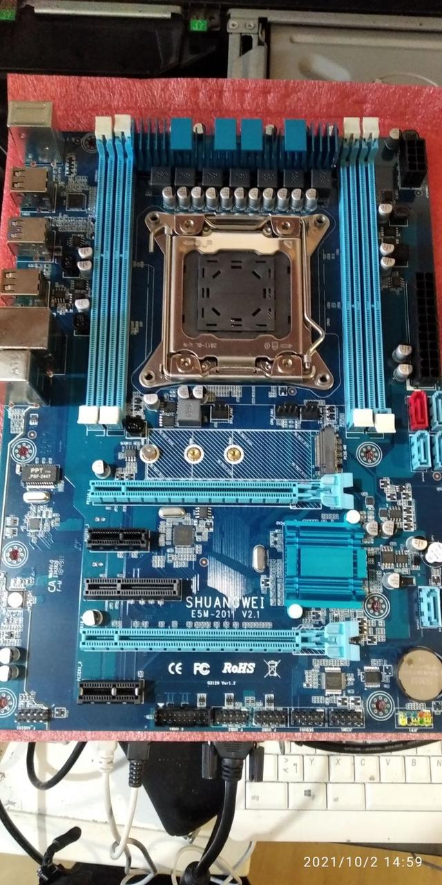 Материнська плата X79 LGA 2011 4xDDR3 USB3.0 під Xeon 2689 v1 v2