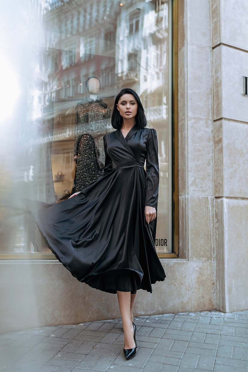 Вечірня чорна шовкова сукня міді із запахом та пишною спідницею, фото 1