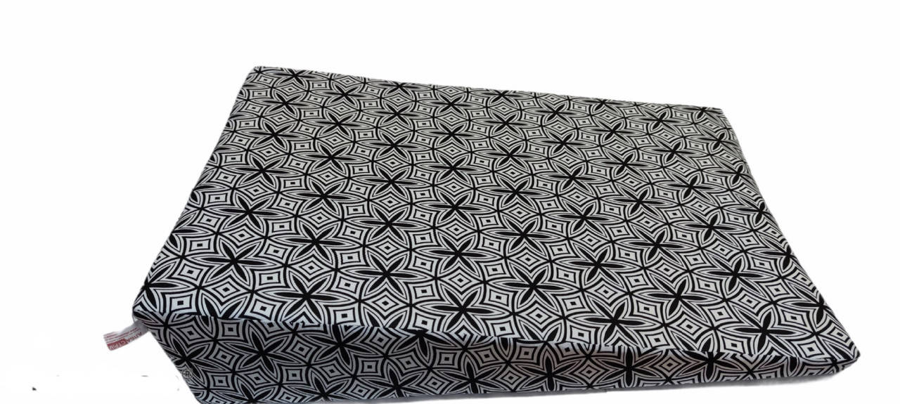 

Терапевтична клиноподібна подушка рефлюкс при печії 17 см, Капучино