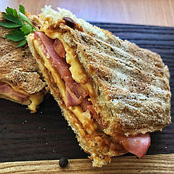 ПАНІНІ З СИРОМ ТА ШИНКОЮ 🥪