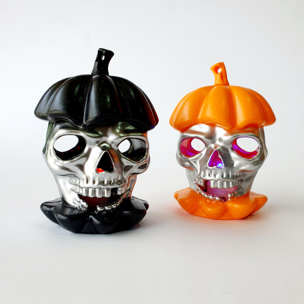 Комплект декоративних черепів із підсвіткою на Гелловін, фото 1