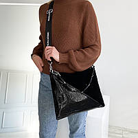 Жіноча замшева сумка на та через плече з текстильним ремінцем Polina & Eiterou чорна, фото 5