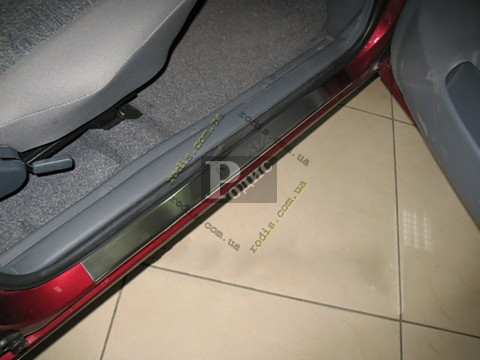 Накладки на пороги "Premium" Daewoo Nexia 1995-2016 (4 шт., метал) — Захисні накладки на пороги Деок Нексія