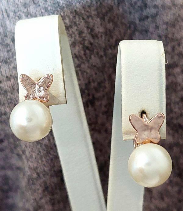 Сережки булькатні з перлами (англійська застібка) Довжина сережки 1,7 см Ширина 10 мм.