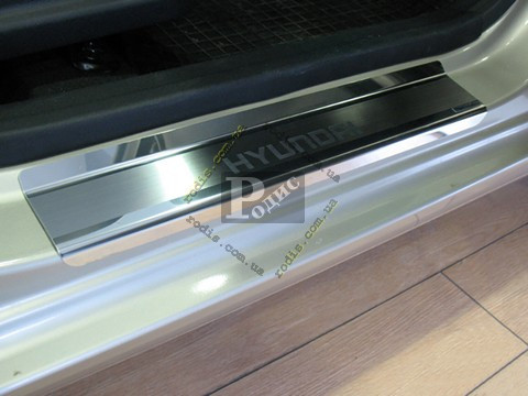 Накладки на пороги "Premium" Hyundai i10/Fl 2007-2011/2011-2013 (4 шт.) — Захисні накладки на пороги