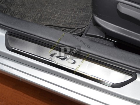 Накладки на пороги "Premium" Hyundai i40 2011- (4 шт.) — Захисні накладки на пороги Хюндай і40