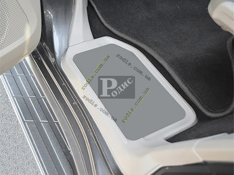 Накладки на пороги "Premium" Mitsubishi Pajero Wagon III/IV 1996-/2006- (4 шт.), пластик) — Захисні накладки