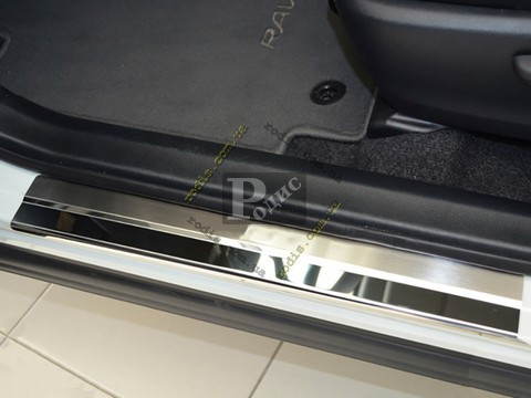 Накладки на пороги "Premium" Toyota Rav-4 IV/IV Fl 2013-2016/2016- (4 шт.) — Захисні накладки на