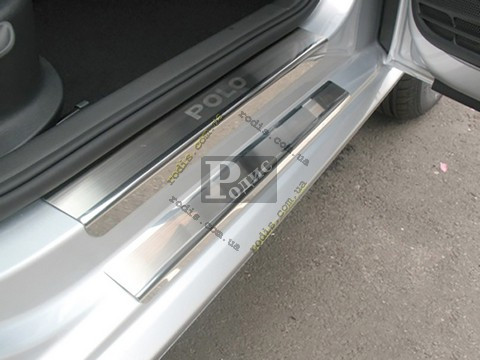 Накладки на пороги "Premium" Volkswagen Polo V 4-5D 2009-2017 (8 шт., метал) — Захисні накладки на пороги