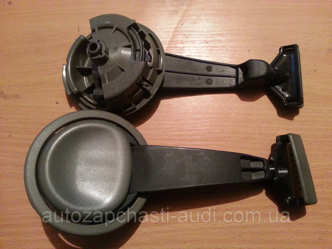 Напрямні в полицю заднього ременя безпеки Audi 100 A6 C4 91-97г, фото 1