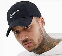 Як вибрати та купити оригінальну кепку - бейсболку Nike?