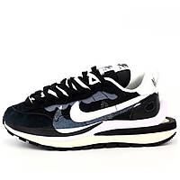 Мужские / женские кроссовки sacai x Nike VaporWaffle Black and White, черно-белые найк вапор вафл сакаи