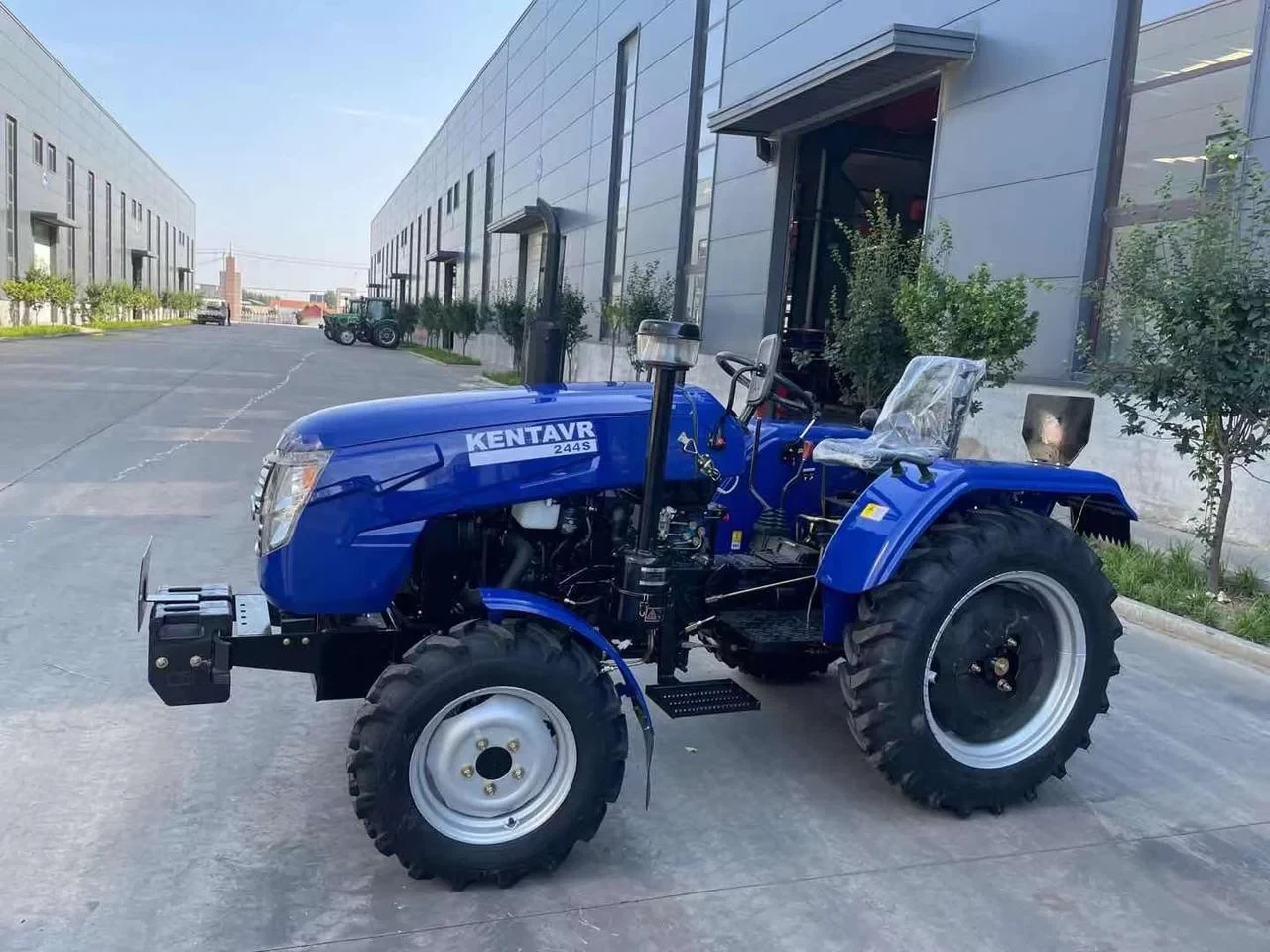 Трактор KENTAVR 244S (3 цил., 4х4, 24л.з., ГУР), фото 1