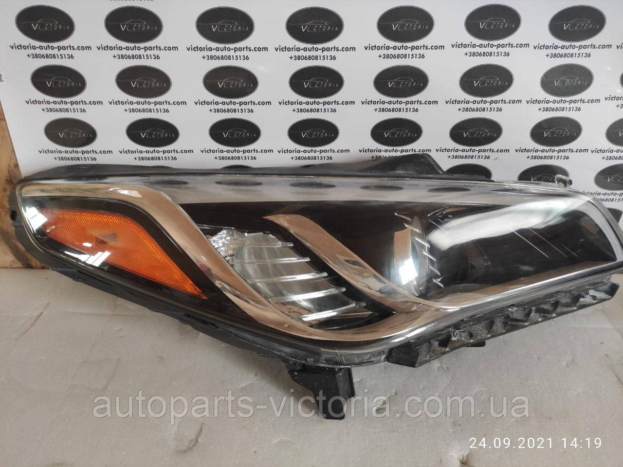 Фара Hyundai Sonata 15-17 права галоген