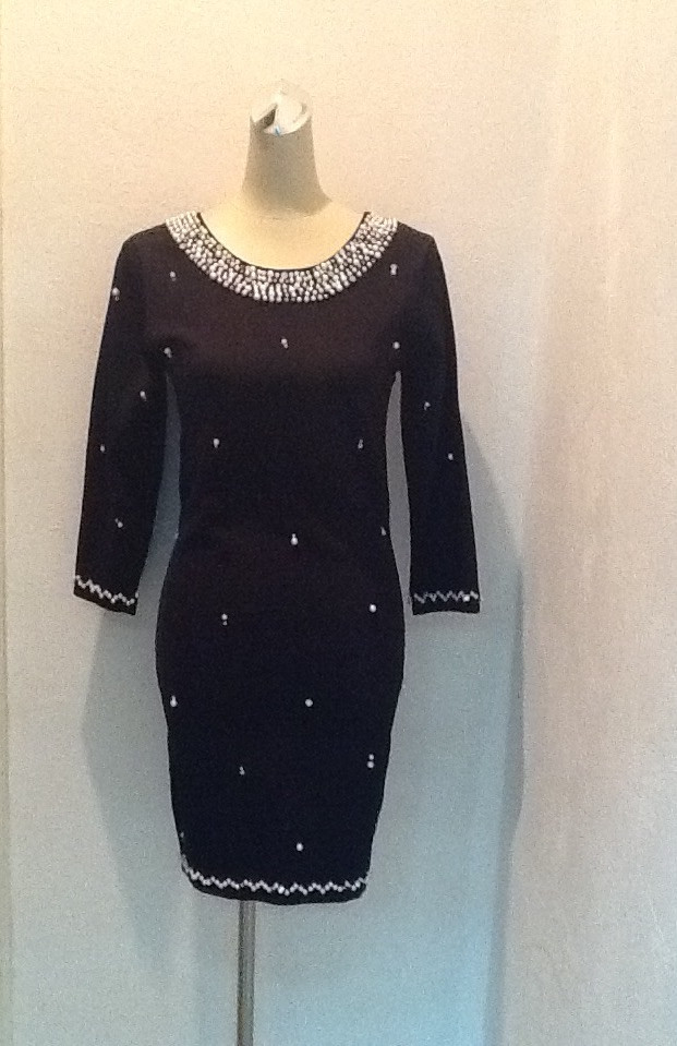 Платье женское короткое черное в жемчугах рукав 7/8 нарядное вечернее - фото 2 - id-p229471922