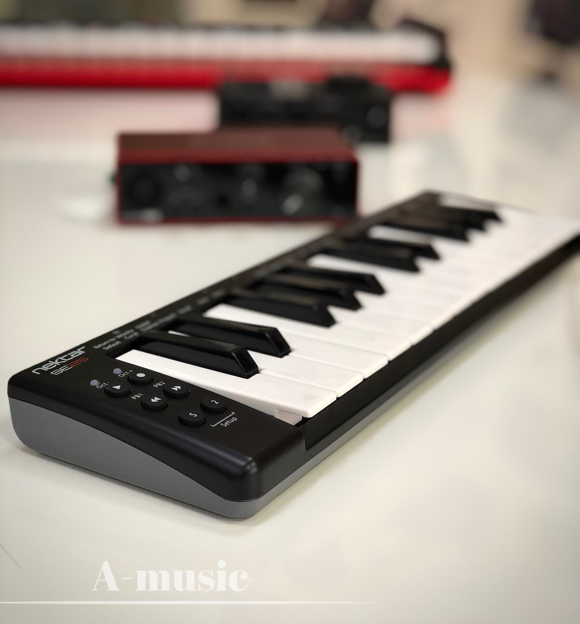 MIDI-клавиатура Nektar SE25 - фото 9 - id-p1373343953