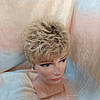 Коротка перука з термоволокна карамельний омбре 2763t-YS33/1063F, фото 4