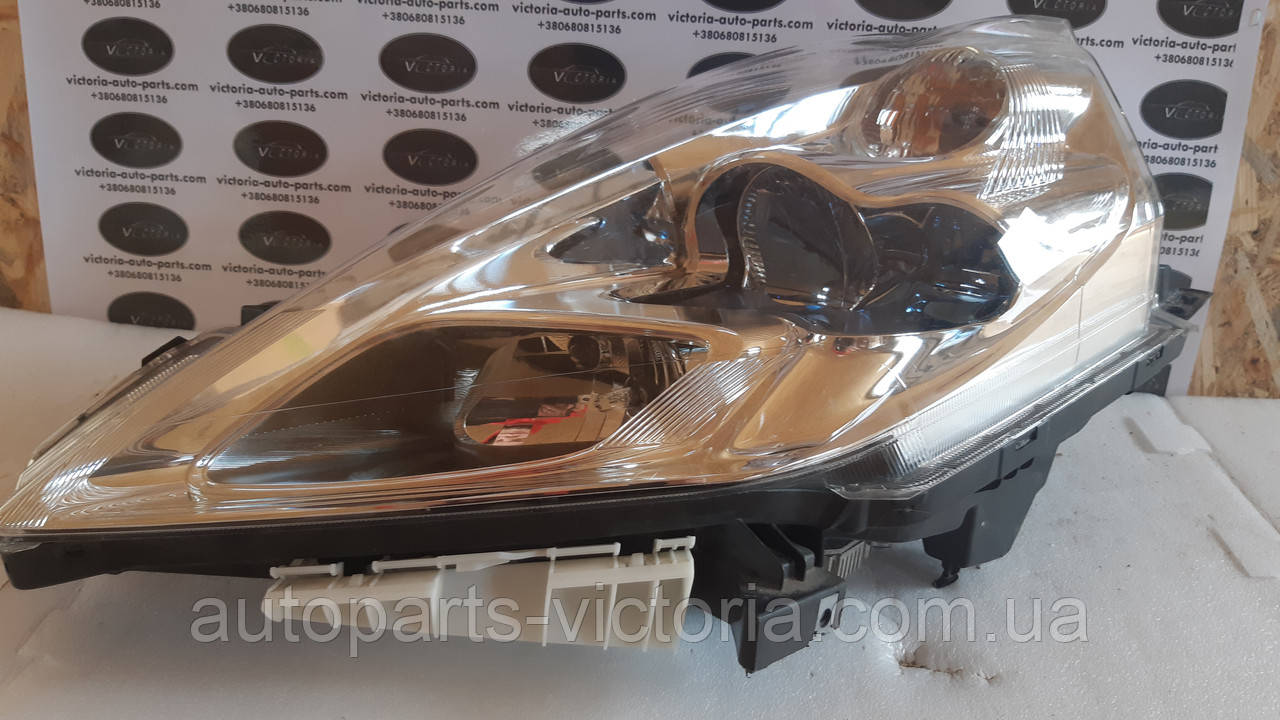 Фара Nissan Leaf 12-17 LED ліва