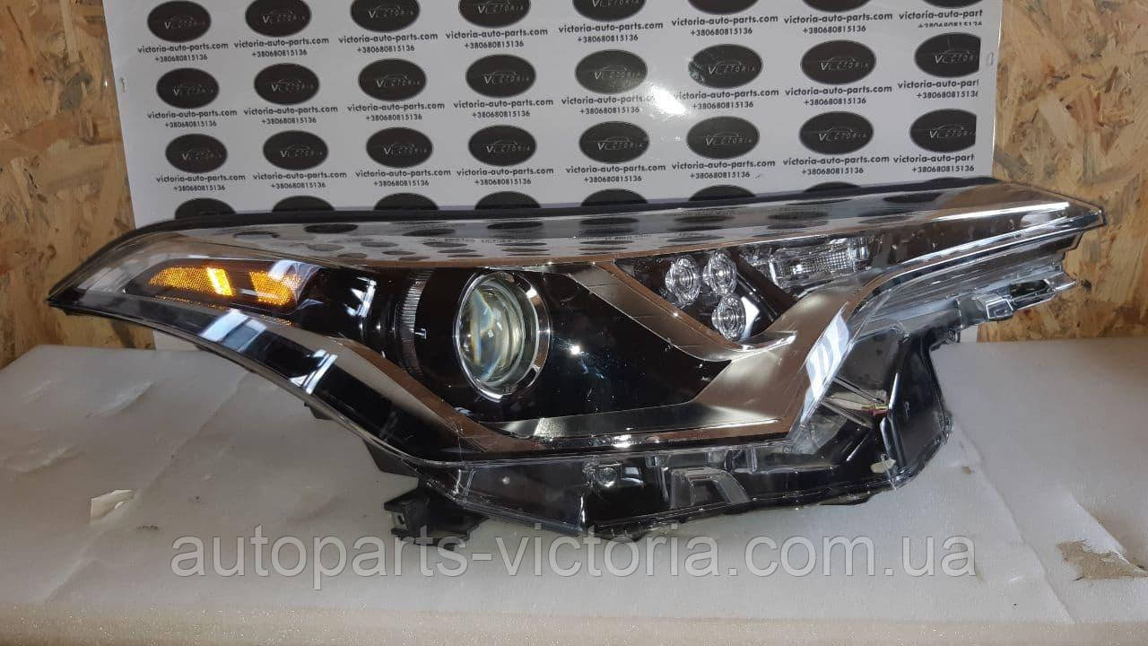Фара Toyota CHR 2018-2020 права