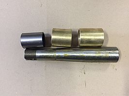 Шкворень КРАЗ, МАЗ комплект із втулками (пр-во Україна) 500А-3001018