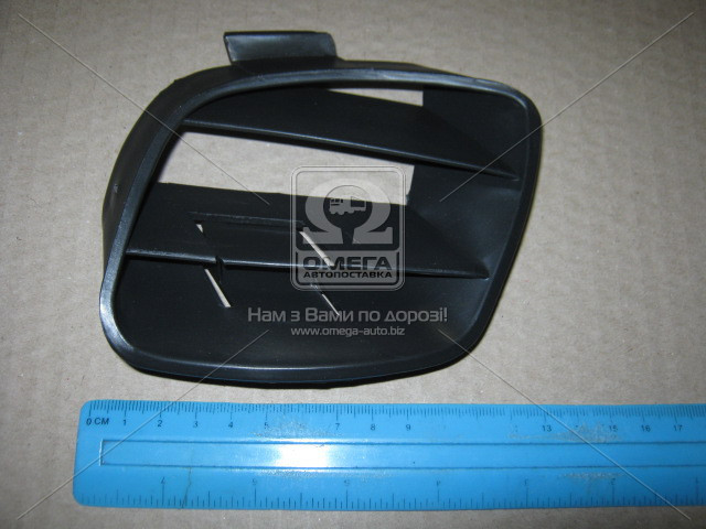 Решітка переднього бампера ліва AUDI 80/90 Ауді 80 1987-1991 (пр-во TEMPEST)