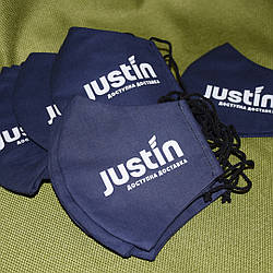 Маска з логотипом компанії Justin захисна бавовняна двошарова на замовлення. Відсилання на день замовлення