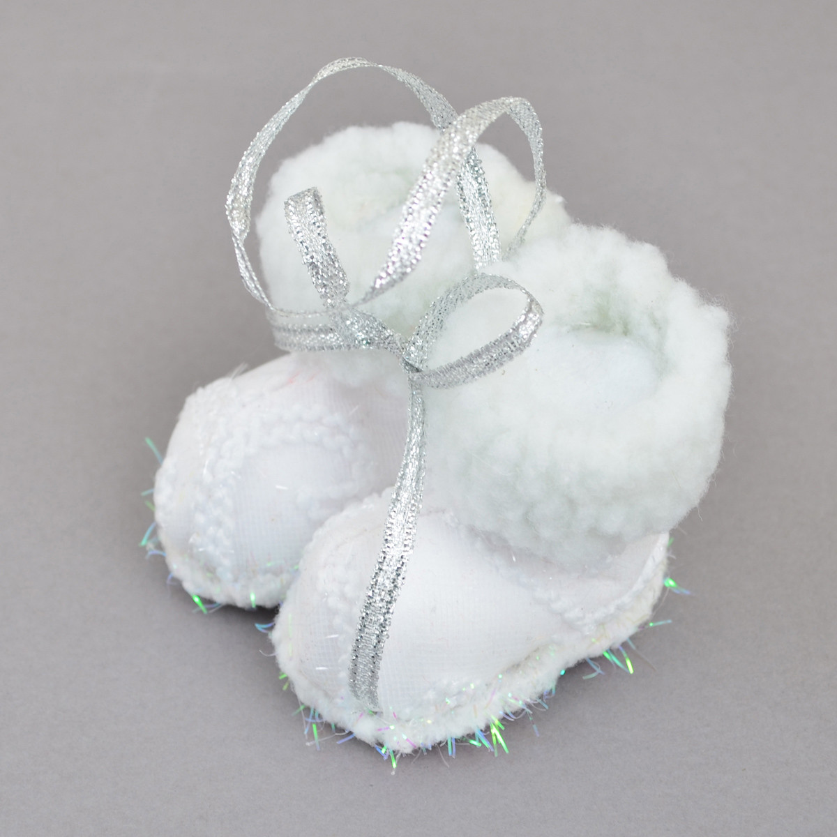 Новорічна підвіска Yes! Fun “Чобітки", біла, h-6 см, фото 1