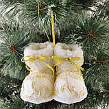 Новорічна підвіска Yes! Fun “Чобітки", із золотим візерунком, h-7 см, фото 2