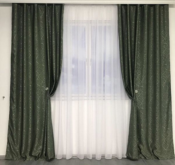 Готовий комплект штор з льону блекаут на тасьмі 150х270 см з тюлем шифон 400х270 см. Колір Зелений, фото 1