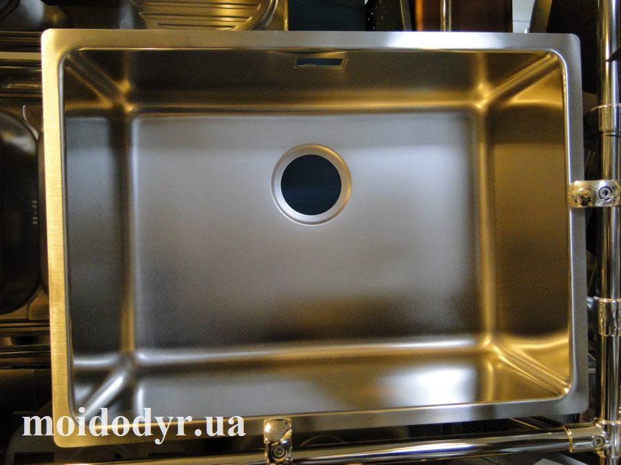 Врізна мийка кухонна Kuchinox 400мм х 550мм х 200мм з нержавіючої сталі