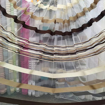 Тюль зі смужками коричнева в зал, сучасна гардина з Туреччини